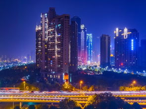 南昌夜色撩人 網友拍絕美英雄城