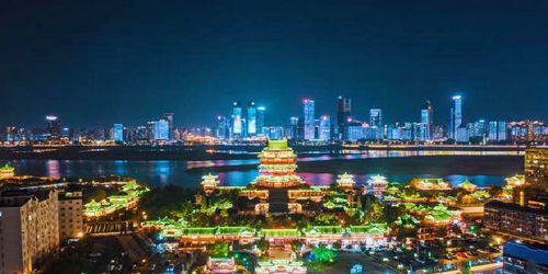 大國(guó)大城丨一鏡到底看南昌 一江兩岸燈光秀,南昌旅游新名片